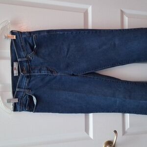 Q women's Levi's blue stretch boot cut slimming jeans size 8